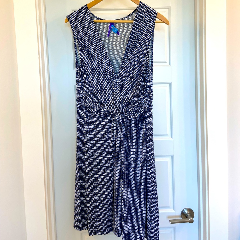 Seraphine Maternity Dress. Size 12. Blue and White Geometric Print.